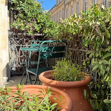 Boutique Le Clos Huguerie - Centre 3*