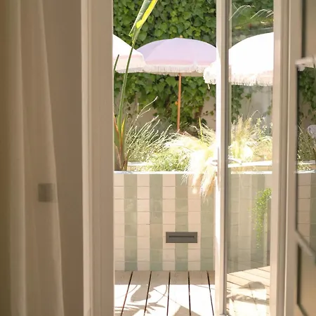 Boutique Le Clos Huguerie - Centre 3*