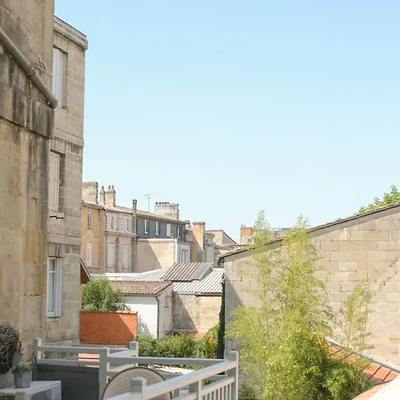 Boutique Le Clos Huguerie - Centre 3*
