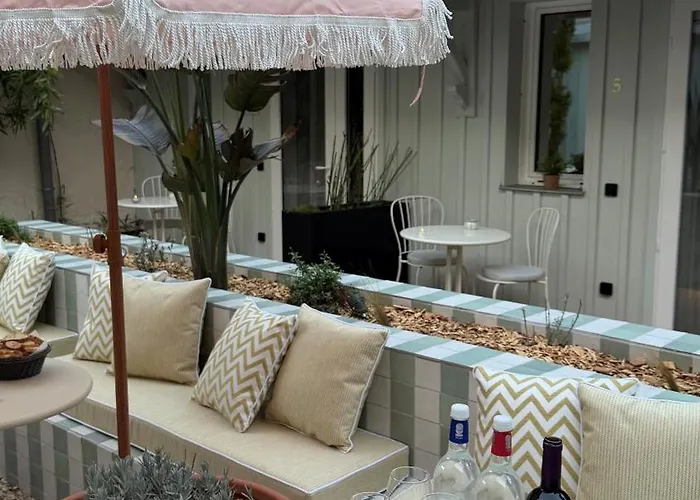 Le Clos Huguerie - Boutique - Centre 3*