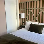 Hotel Boutique Hotel Le Clos Huguerie - Bordeaux Centre 3*